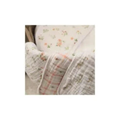 Aden + Anais - 3Pk Essentials Classic Washcloth Set, Country Floral 9 Aden + Anais - 3Pk Essentials Classic Washcloth Set, Country Floral -Macro Baby Store aden anais 3pk essentials classic washcloth set country floral image 4