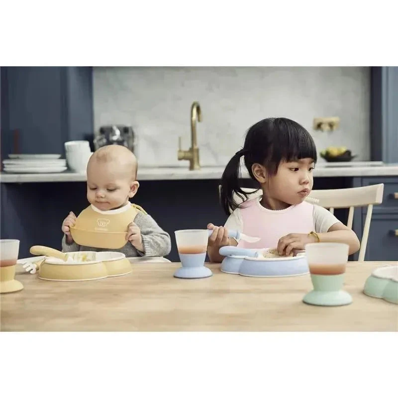 BabyBjorn - Baby Feeding Set, 4 Pcs Powder Pink 5 BabyBjorn - Baby Feeding Set, 4 Pcs Powder Pink - Image 3