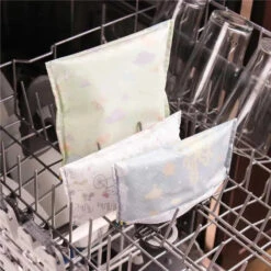 Bumkins Disney Reusable Snack Bag, Large - Classic Minnie Mouse -Macro Baby Store bumkins disney reusable snack bag large classic minnie mouse image 11