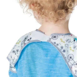 Bumkins Junior Bib, Hearts 8 Bumkins Junior Bib, Hearts -Macro Baby Store bumkins junior bib hearts image 5