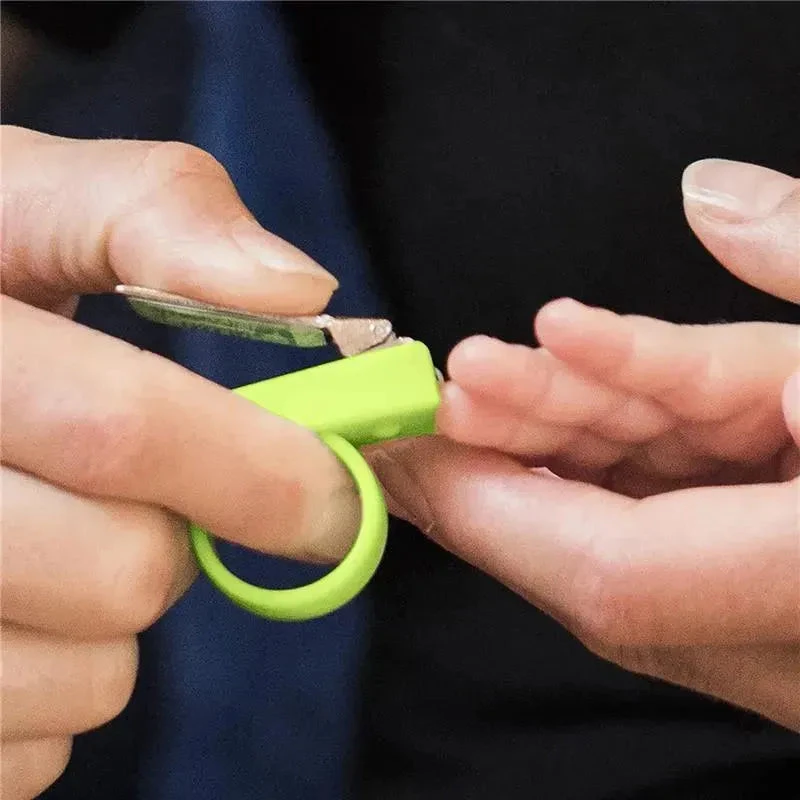 Green Sprouts - Baby Nail Clipper 4 Green Sprouts - Baby Nail Clipper - Image 2