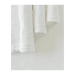 Little Unicorn Cotton Swaddle Set, White 9 Little Unicorn Cotton Swaddle Set, White -Macro Baby Store little unicorn cotton swaddle set white macrobaby 2 16017b04 1433 4543 b3ec db41e44614b7