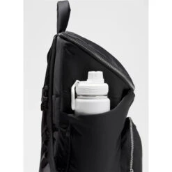 Lululemon - New Parent Backpack 17L - Black/Sheer Oak 16 Lululemon - New Parent Backpack 17L - Black/Sheer Oak -Macro Baby Store lululemon new parent backpack 17l black sheer oak image 5