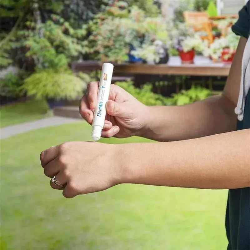 Macrobaby - Cutter BiteMD Insect Bite Relief Stick 6 Macrobaby - Cutter BiteMD Insect Bite Relief Stick - Image 4