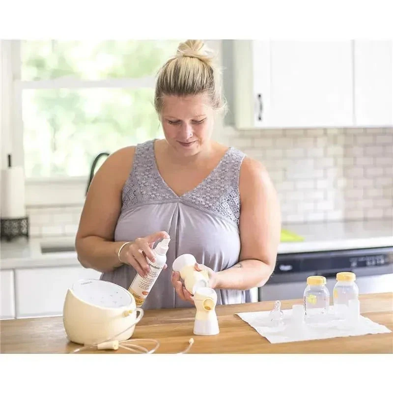Medela - Quick Clean Breast Pump & Accessory Sanitizer 6 Medela - Quick Clean Breast Pump & Accessory Sanitizer - Image 4