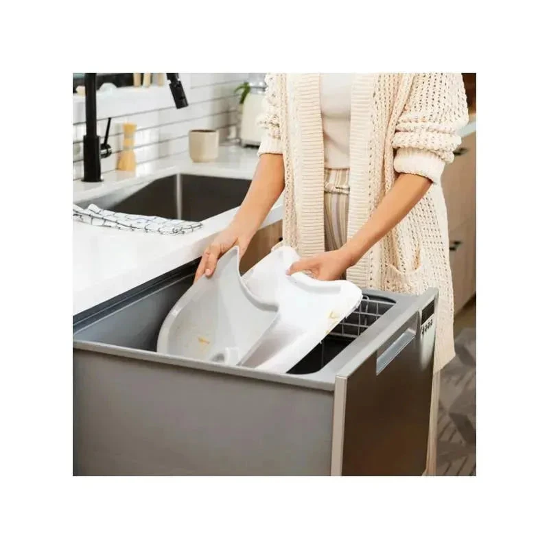 Munchkin - 360° Cloud Baby High Chair 4 Munchkin - 360° Cloud Baby High Chair - Image 2