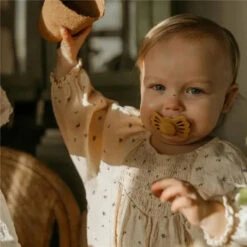 Mushie - 2Pk Lucky Symmetrical Silicone Pacifier, Silky Satin/Cream, 6/18M -Macro Baby Store mushie 2pk lucky symmetrical silicone pacifier silky satin cream 6 18m image 4