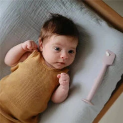 Mushie - Diaper Cream Applicator Soft Silicone With Suction Base, Soft Lilac -Macro Baby Store mushie diaper cream applicator soft silicone with suction base soft lilac image 5