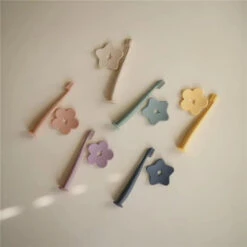 Mushie - Finger Toothbrush, Powder Blue/Daffodil 10 Mushie - Finger Toothbrush, Powder Blue/Daffodil -Macro Baby Store mushie finger toothbrush powder blue daffodil image 4