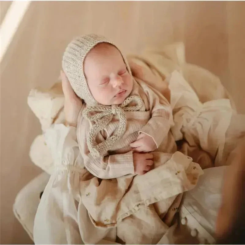 Mushie - Organic Cotton Muslin Swaddle Blanket, Bee 5 Mushie - Organic Cotton Muslin Swaddle Blanket, Bee - Image 3