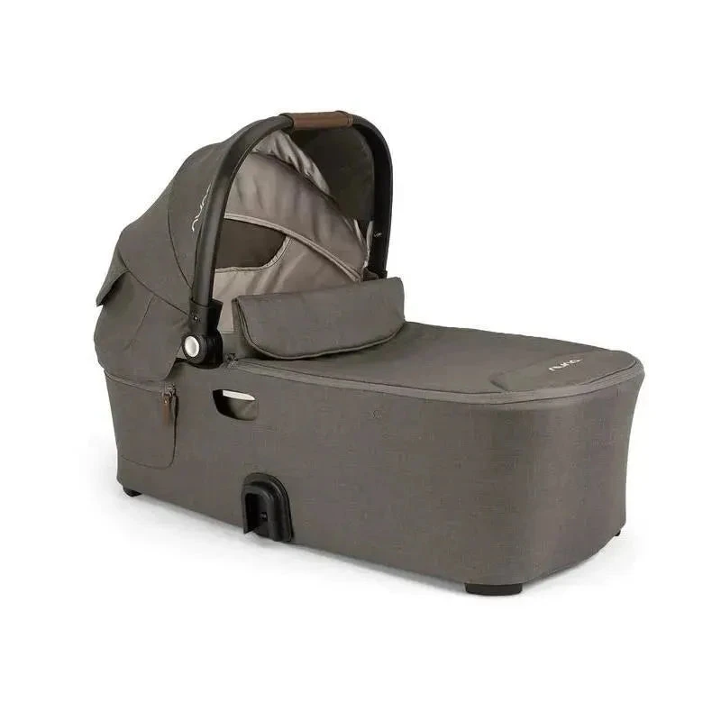 Nuna - Demi Next Hazelwood Bassinet + Stand 6 Nuna - Demi Next Hazelwood Bassinet + Stand - Image 4