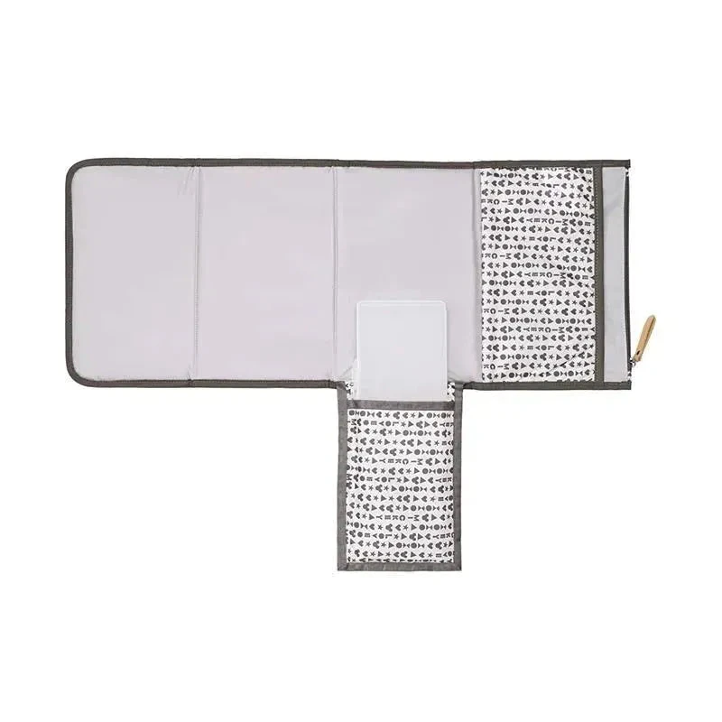 Petunia - Nimber Diaper Clutch + Changer In Love Mickey Mouse 4 Petunia - Nimber Diaper Clutch + Changer In Love Mickey Mouse - Image 2