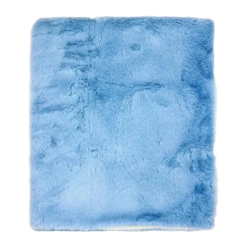 Rose Textiles - 2 Layer Faux Fur Plush Blanket, Blue 5 Rose Textiles - 2 Layer Faux Fur Plush Blanket, Blue - Image 3