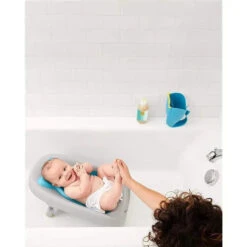Skip Hop - Moby Recline And Rinse Bath Tub 14 Skip Hop - Moby Recline And Rinse Bath Tub -Macro Baby Store skip hop moby rinse recline bather recline rinse baby bath tub image 9