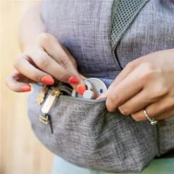 Tomy - JJ Cole Peek 5-Position Baby Carrier 13 Tomy - JJ Cole Peek 5-Position Baby Carrier -Macro Baby Store tomy jj cole peek 5 position baby carrier image 11